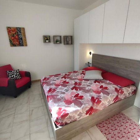 Domu De Babbai Apartman Assemini Kültér fotó